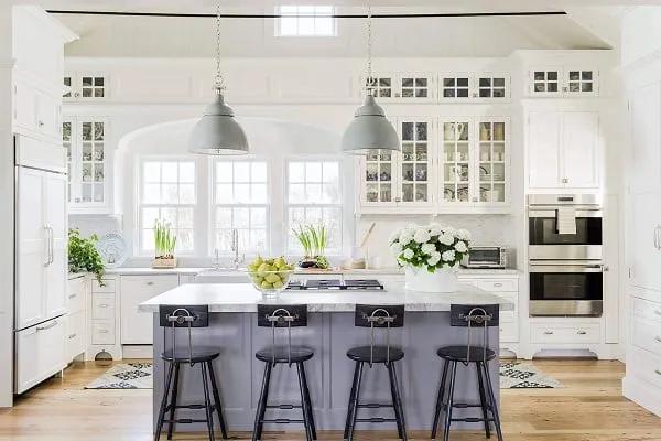 white-oven-cabinet