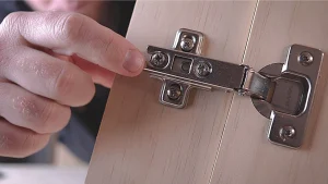 Cabinet Hinges